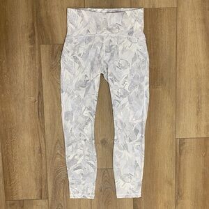 🌟LULULEMON🌟 WOMENS TRAINTIMES 7/8 PANT MESH INSERT JASMIN MULTI GRAY - 6